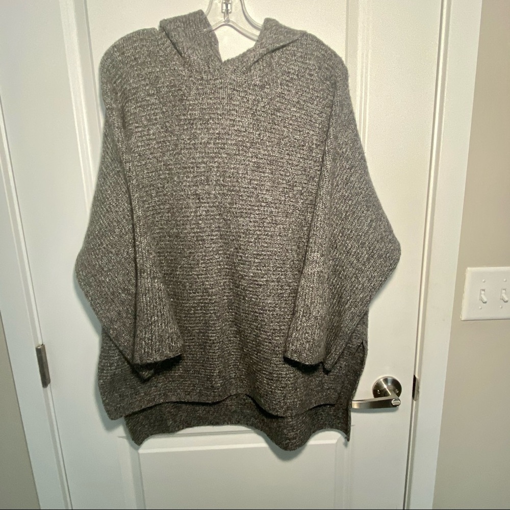 Old Navy Heather Grey Sweater with Hood